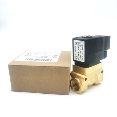 00137538 6013 Тип обычно закрытый 2.0 Flow Hole FKM Seal 8W Буркертов соленоидный клапан