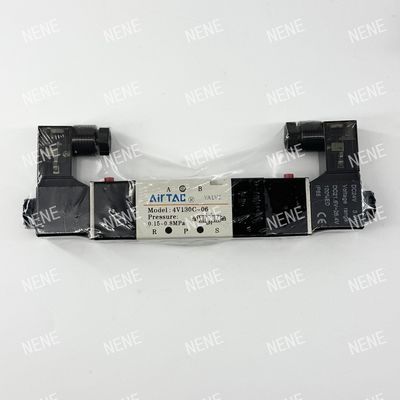 4V130C-M5 AIRTAC Электромагнитный клапан AC220V DC24V 5/3-угольный взрывозащитный